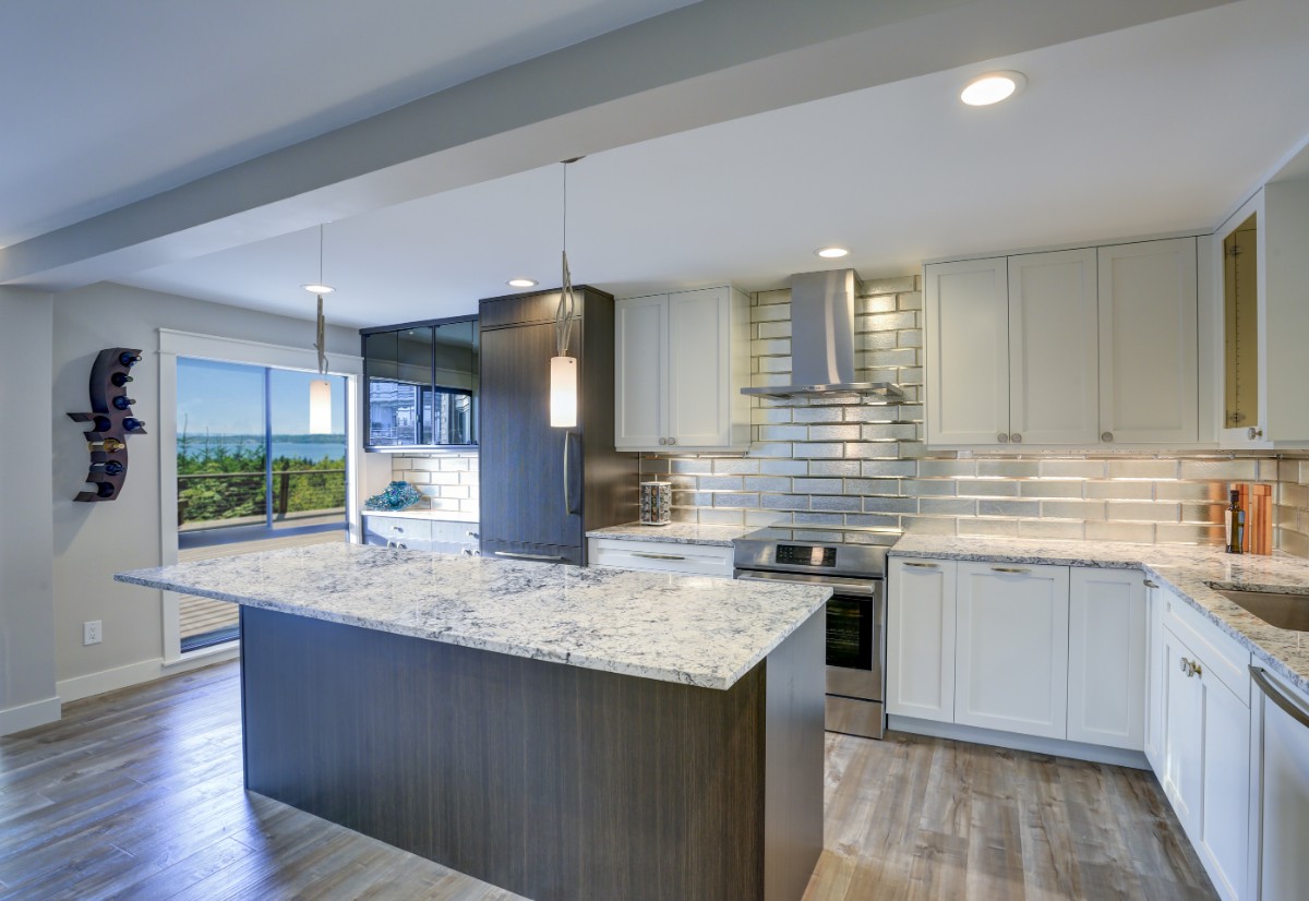 dreamstime-xxl-107628242-2-5d0bc3dceac75