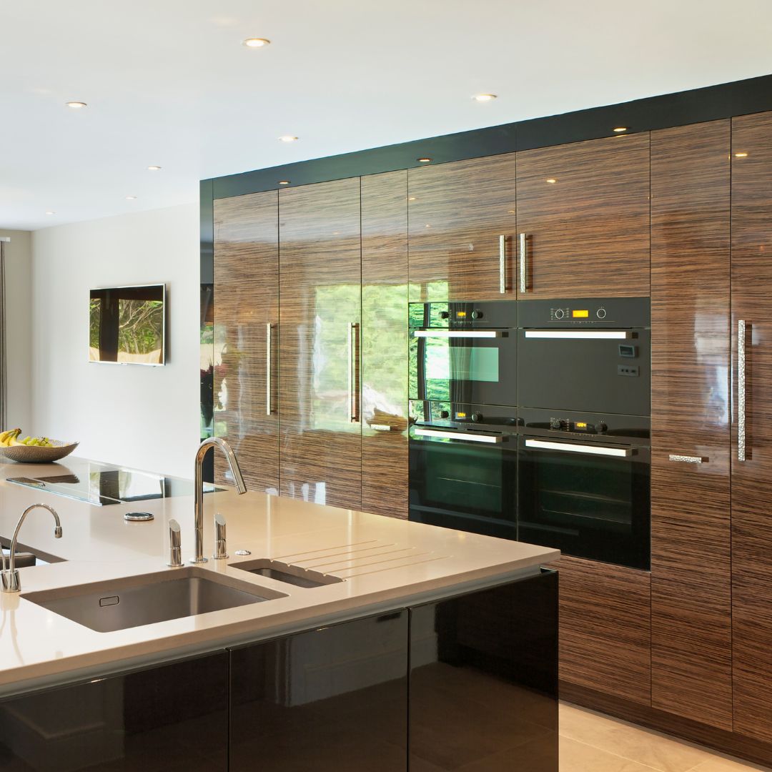 Shiny cabinets in kitchen